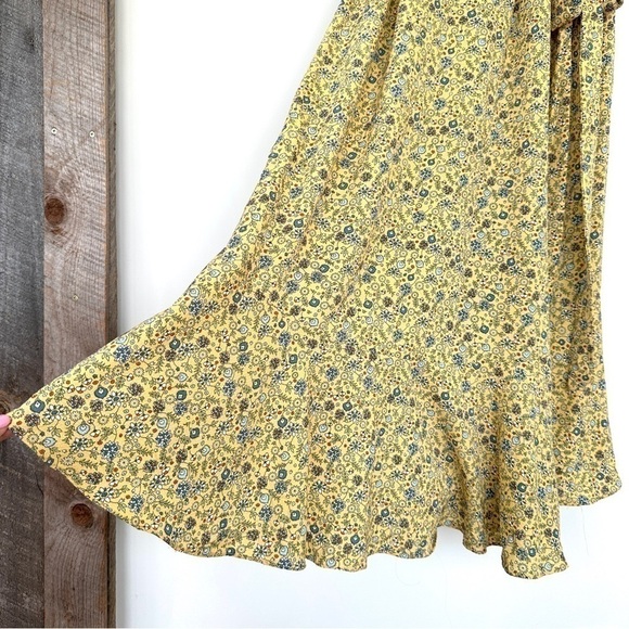 Max Studio wrap maxi dress with short  sleeves, ruffles - Picture 7 of 14